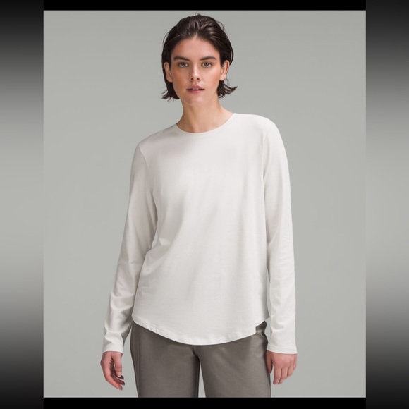 Lululemon love long sleeves - Picture 2 of 2